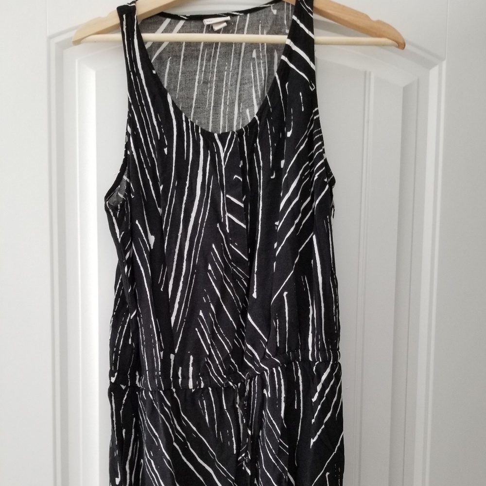 Size M Merona shorts romper